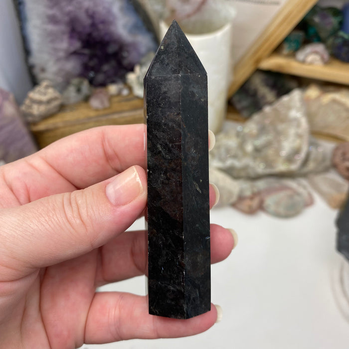 Arfvedsonite Point #08