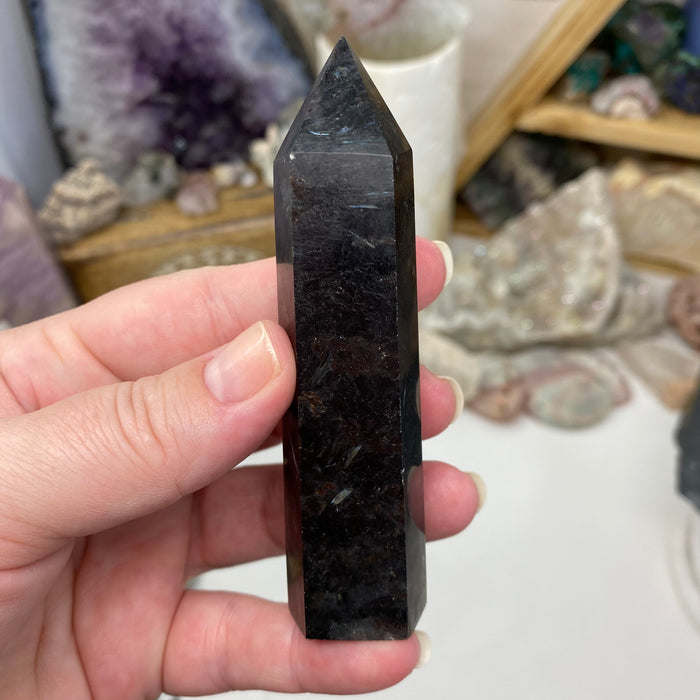 Arfvedsonite Point #08
