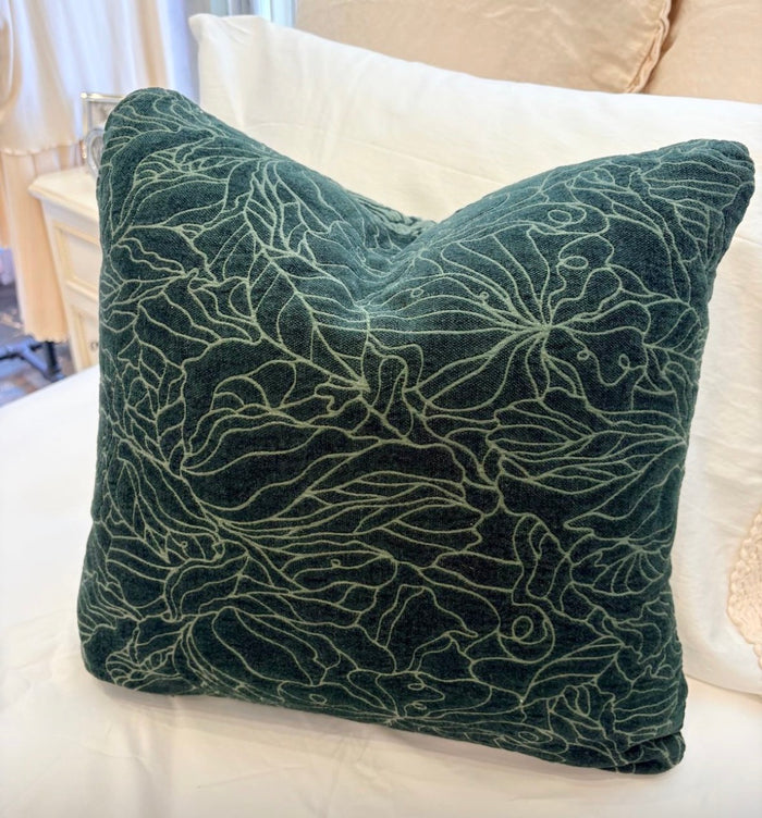 Bella Notte Linens Georgia Throw Pillow, 18x18, Jade