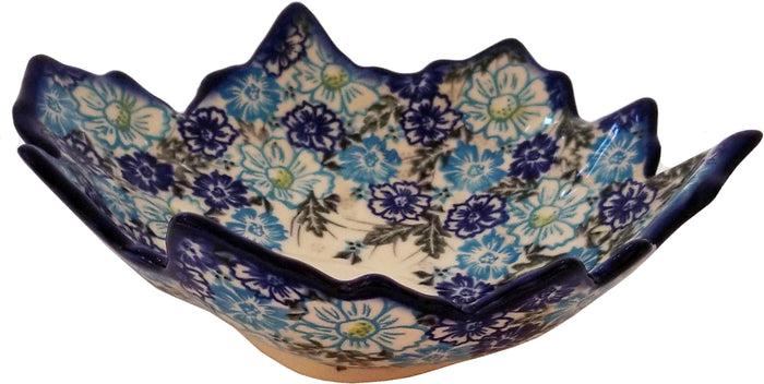 Boleslawiec Polish Pottery UNIKAT Serving Bowl in leaf shape "April"