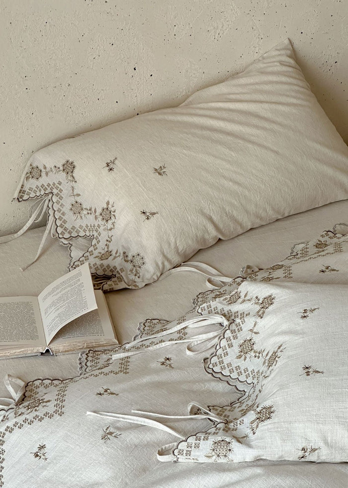 -Ever Lasting - Elsie Floral Bedding Set / White -Bedding Set -Ever Lasting