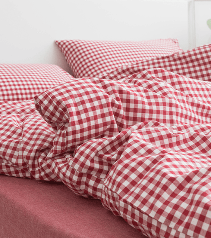 - Ever Lasting - Gingham Bedding Set / Red - Bedding Set - Ever Lasting