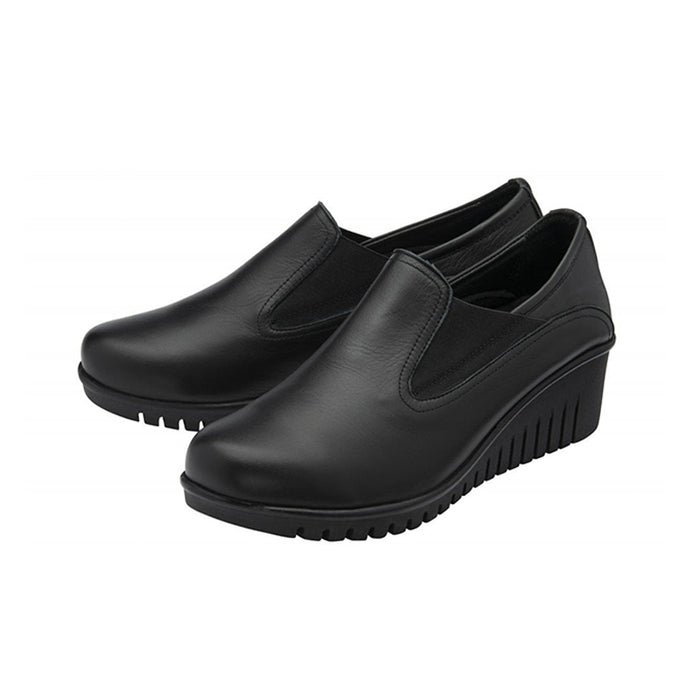 Women’s slip-on wedge pumps, black leather-look upper with wide gore panels and tread sole
