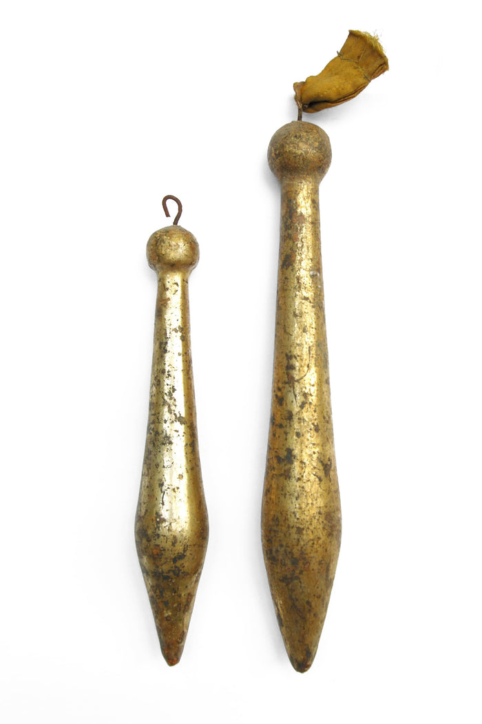 Pair of Gold-Leaf Tassels (L422)