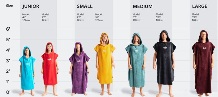 Robie Original Changing Robe size guide showing different adult and junior models in hooded towelling robes.