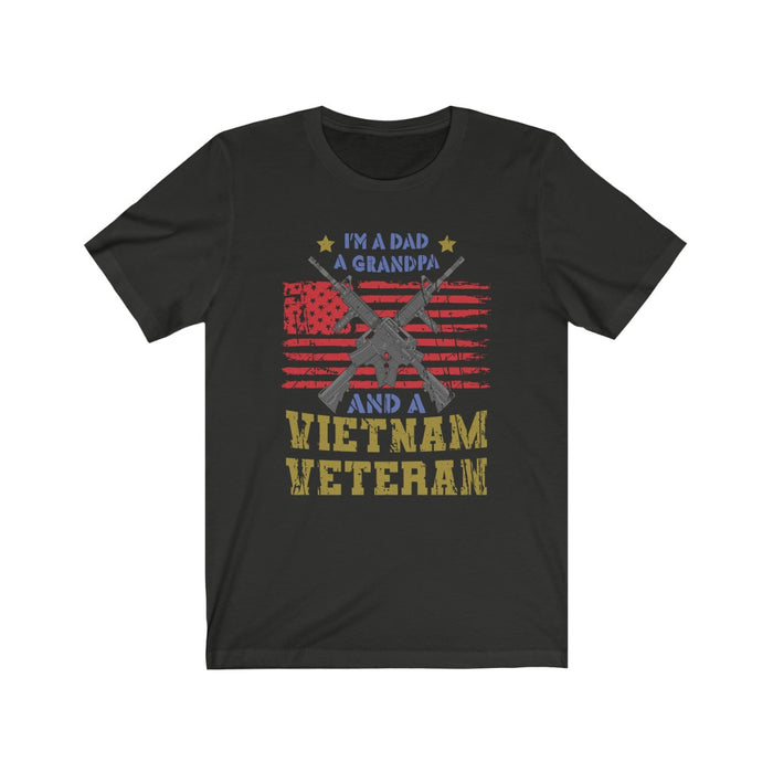 US Military I'M A Dad A Grandpa Veteran Unisex Short Sleeve Shirt.